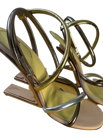 sandali fendi 2023